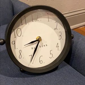 Rae Dunn battery powered clock.